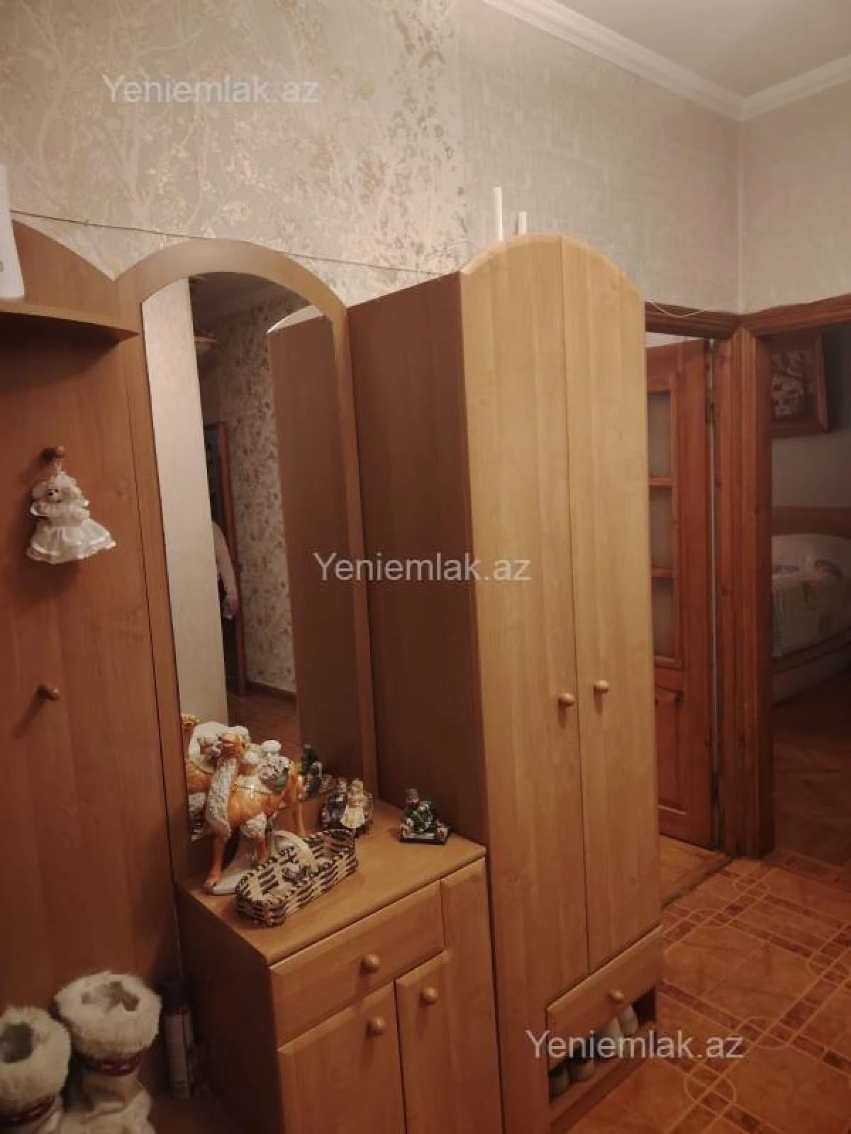 Satılır 4 otaqlı köhnə tikili 120 m²