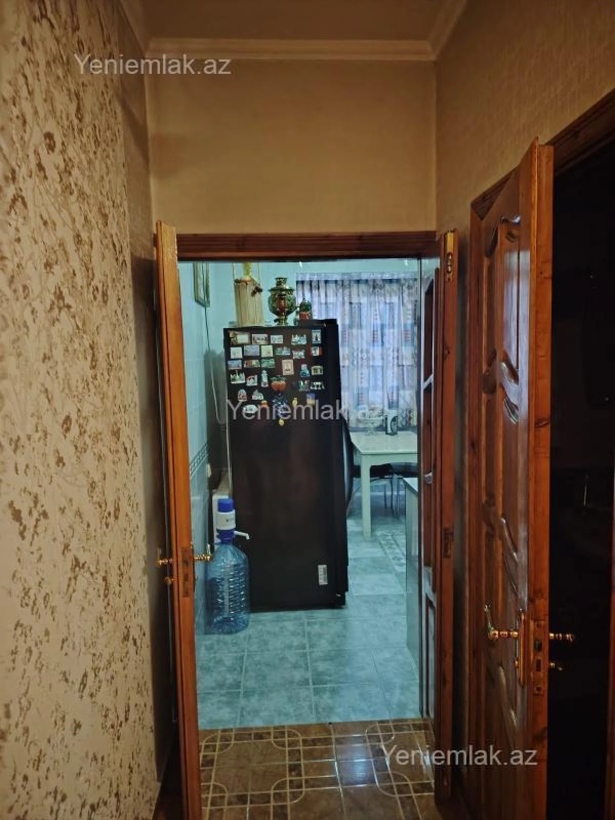 Satılır 4 otaqlı köhnə tikili 120 m²