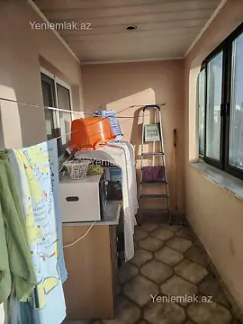 Satılır 4 otaqlı köhnə tikili 120 m²