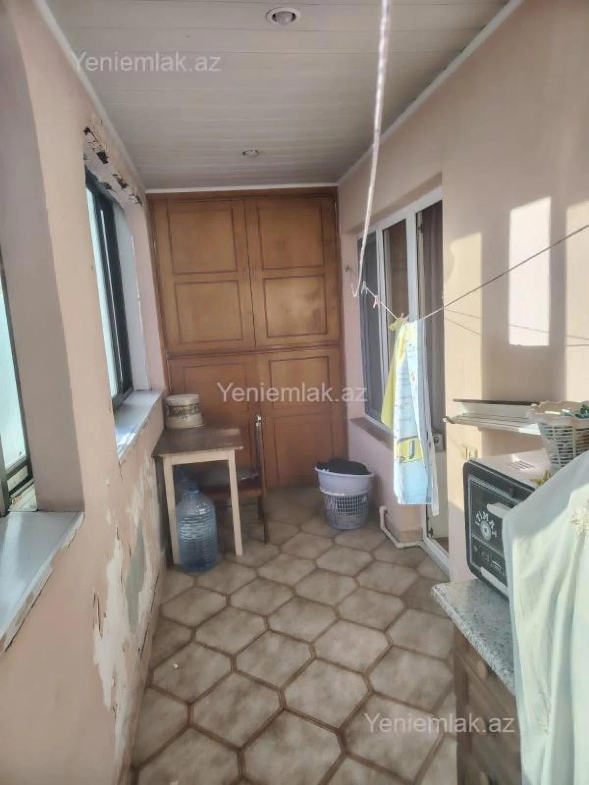 Satılır 4 otaqlı köhnə tikili 120 m²