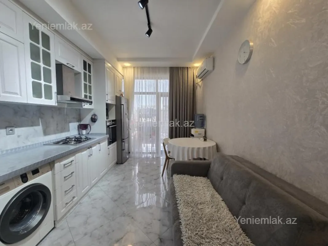 Satılır 3 otaqlı yeni tikili 88 m²