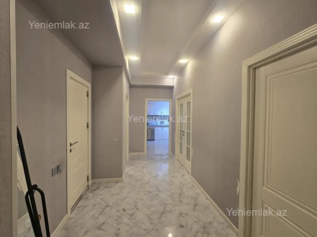 Satılır 3 otaqlı yeni tikili 88 m²