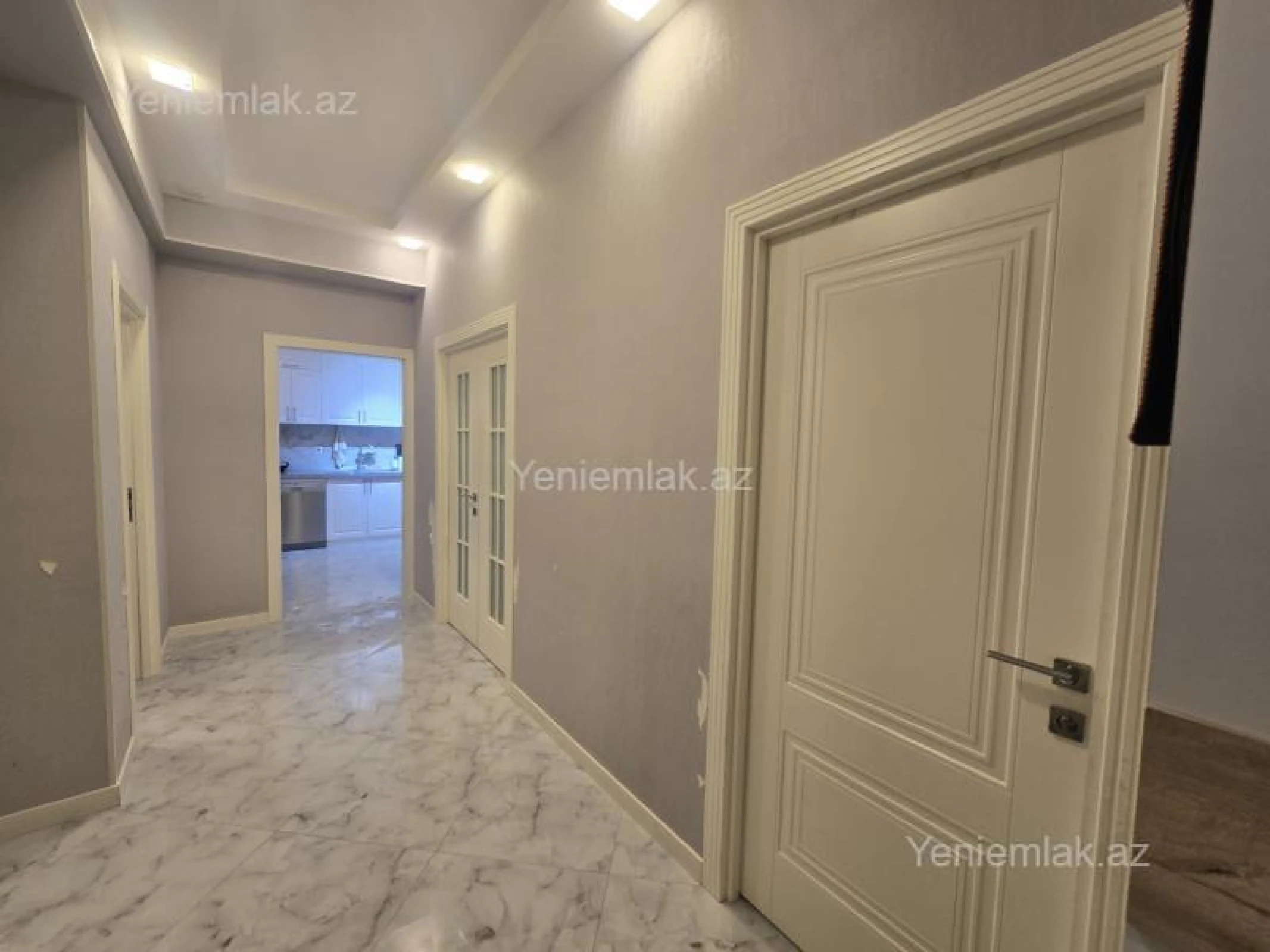 Satılır 3 otaqlı yeni tikili 88 m²