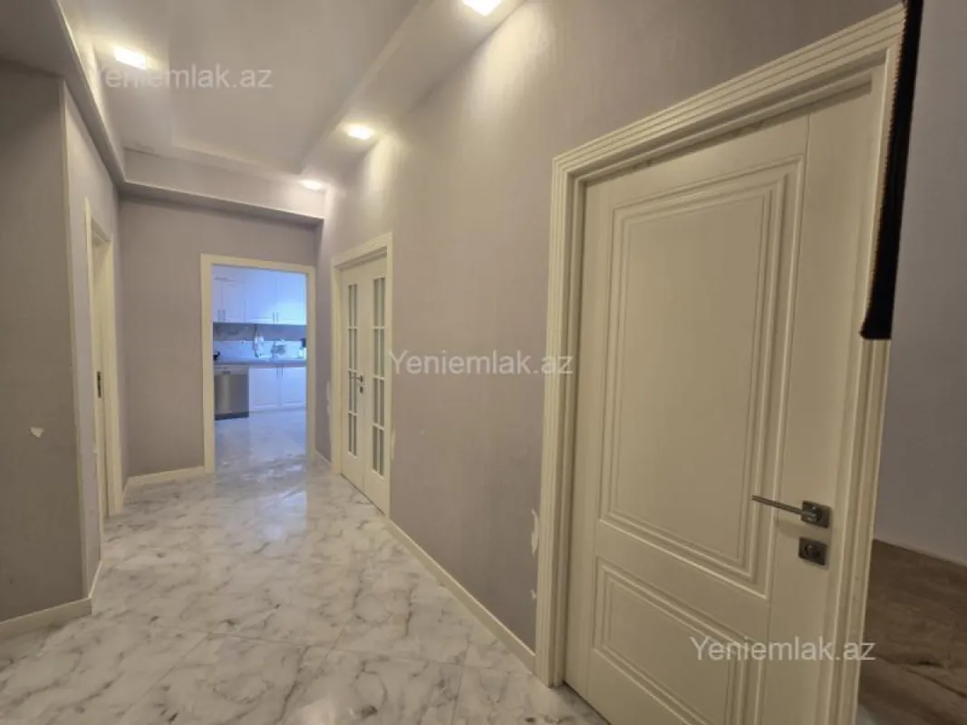 Satılır 3 otaqlı yeni tikili 88 m²