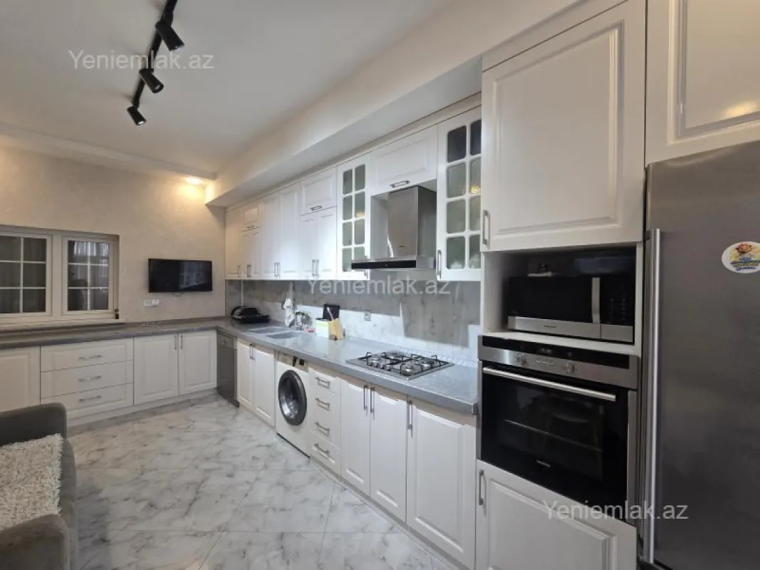 Satılır 3 otaqlı yeni tikili 88 m²