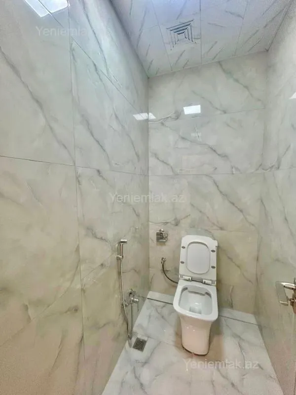 Satılır 2 otaqlı yeni tikili 80 m²