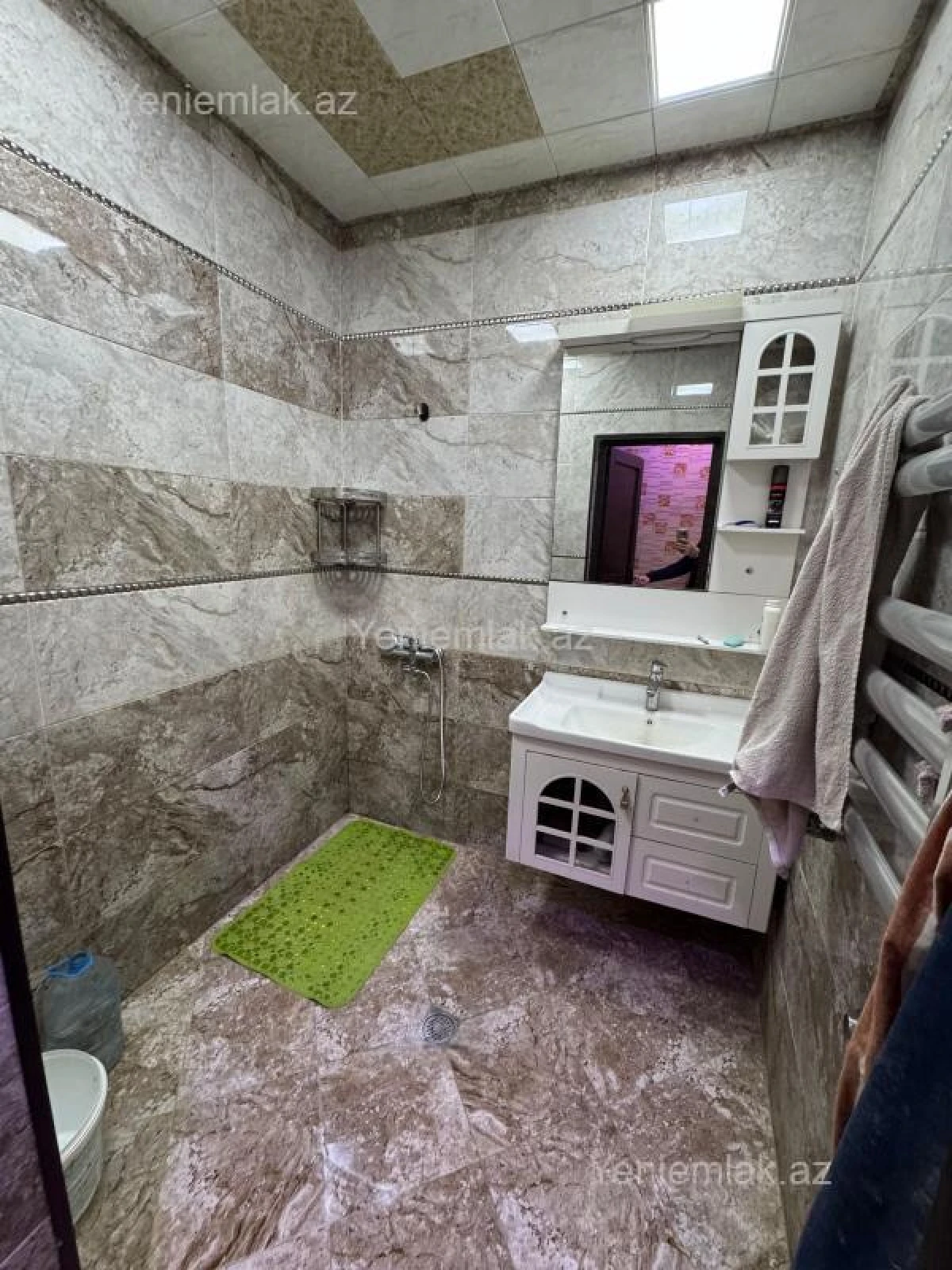 Satılır 4 otaqlı köhnə tikili 95 m²
