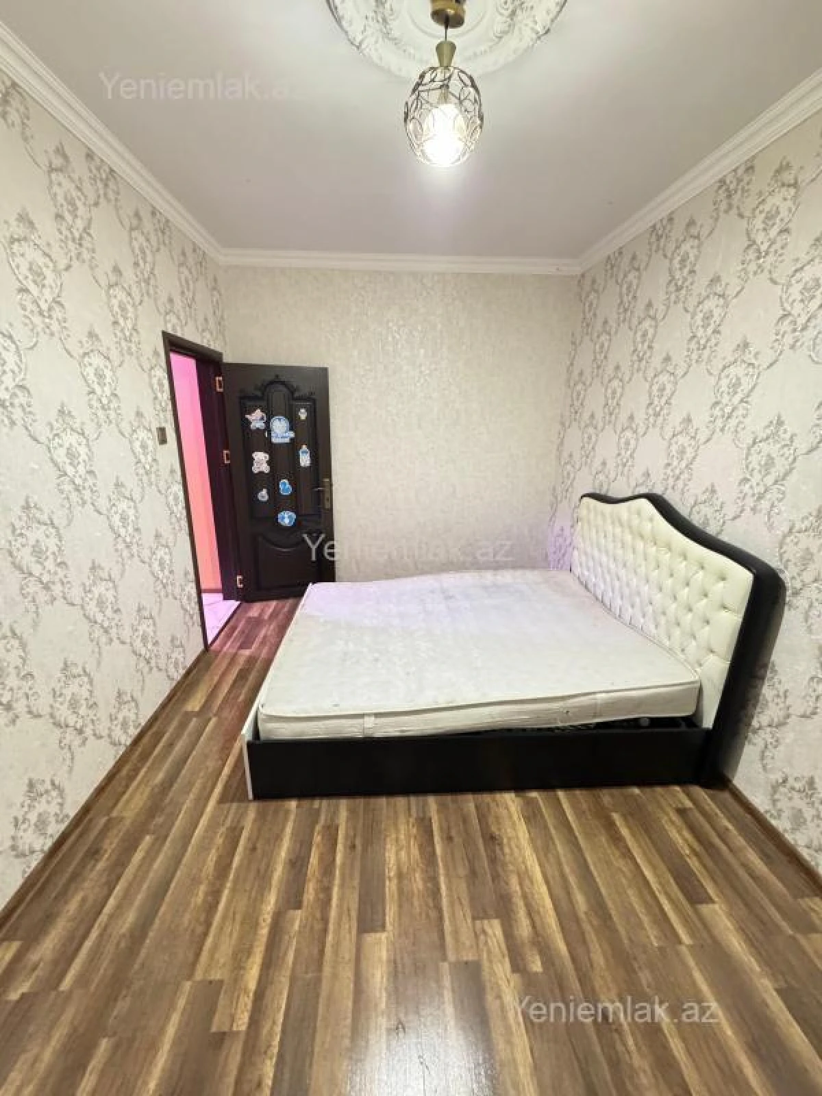 Satılır 4 otaqlı köhnə tikili 95 m²