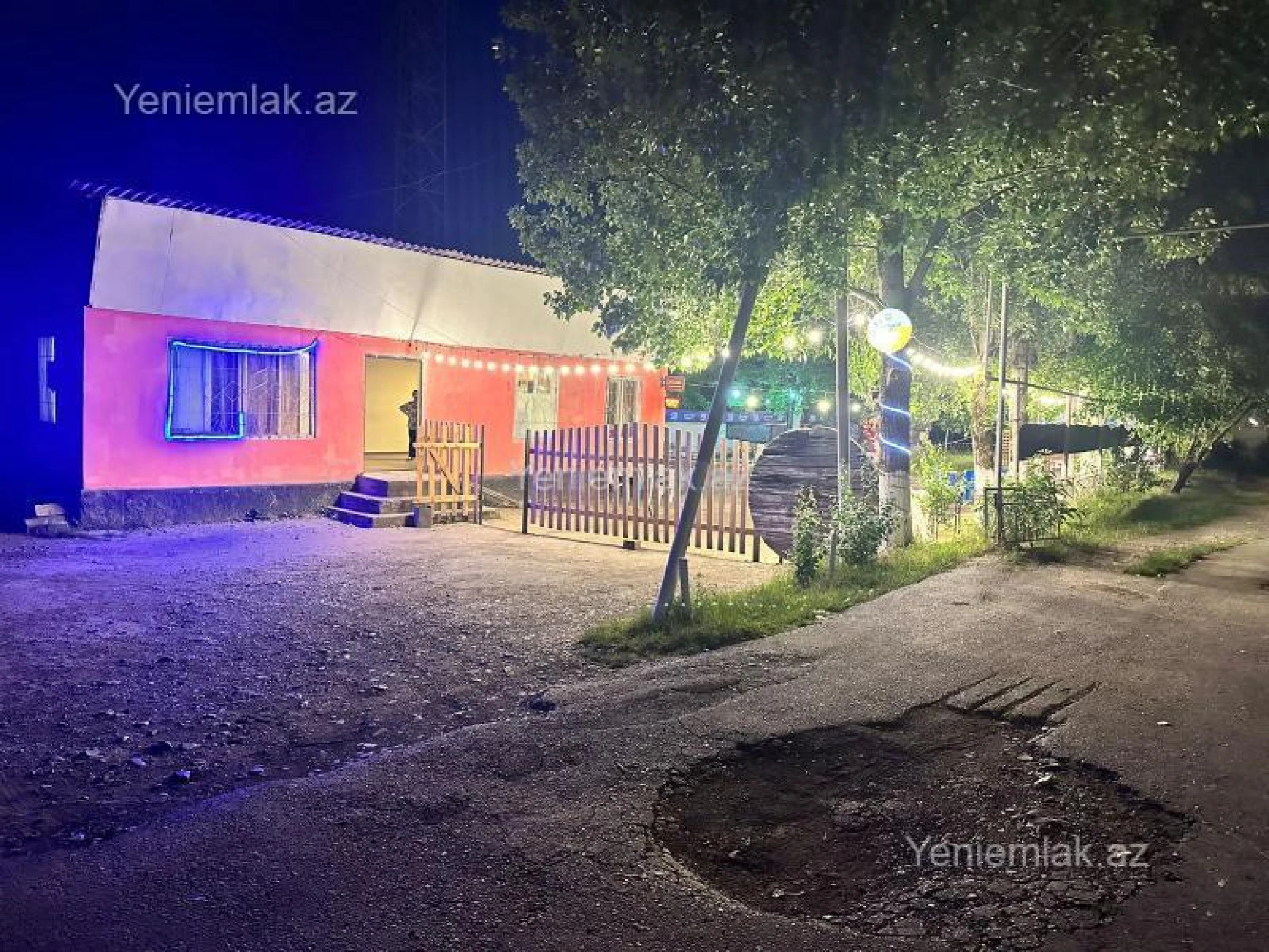 Satılır 5 otaqlı obyekt 136 m²