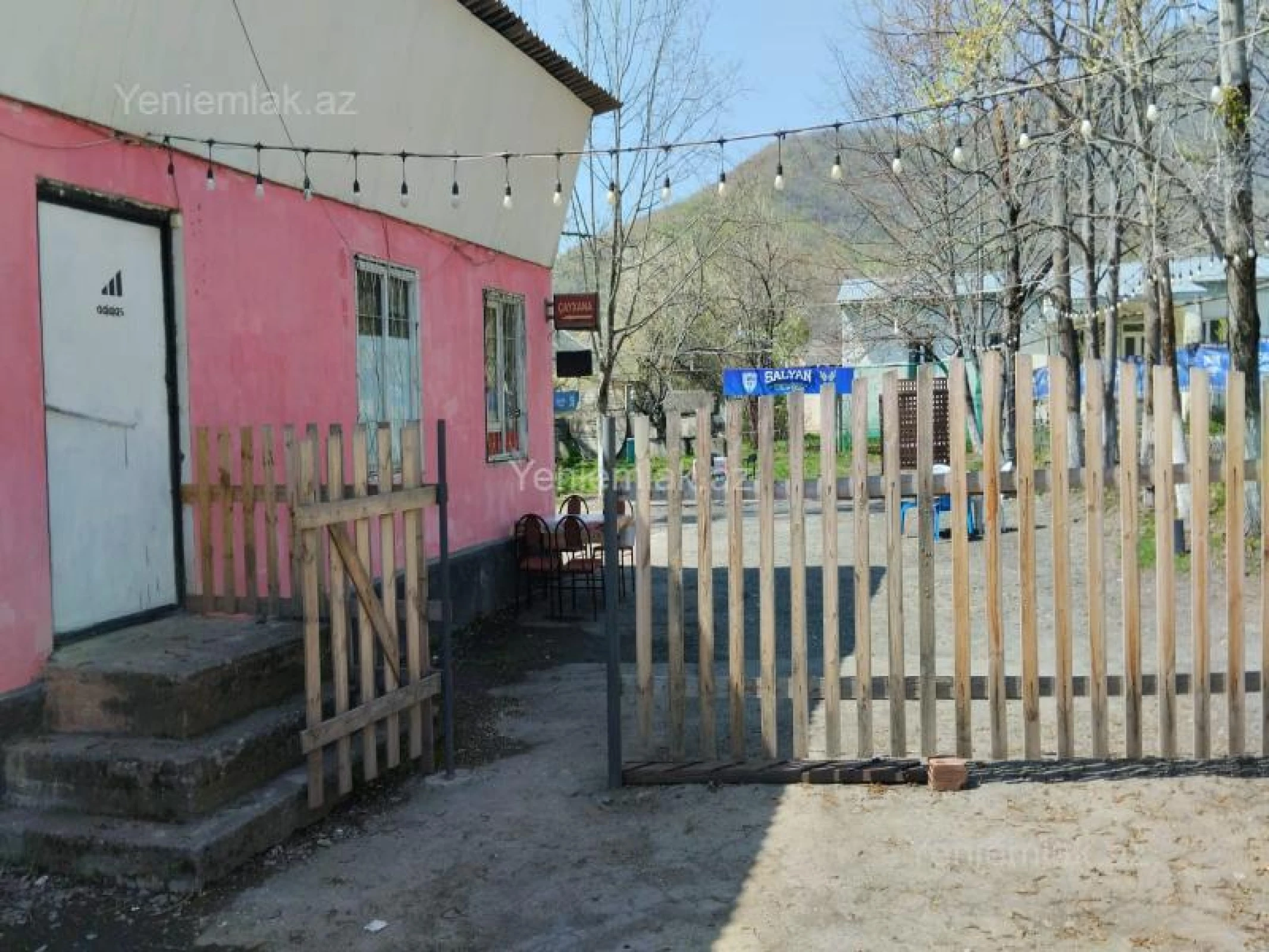 Satılır 5 otaqlı obyekt 136 m²