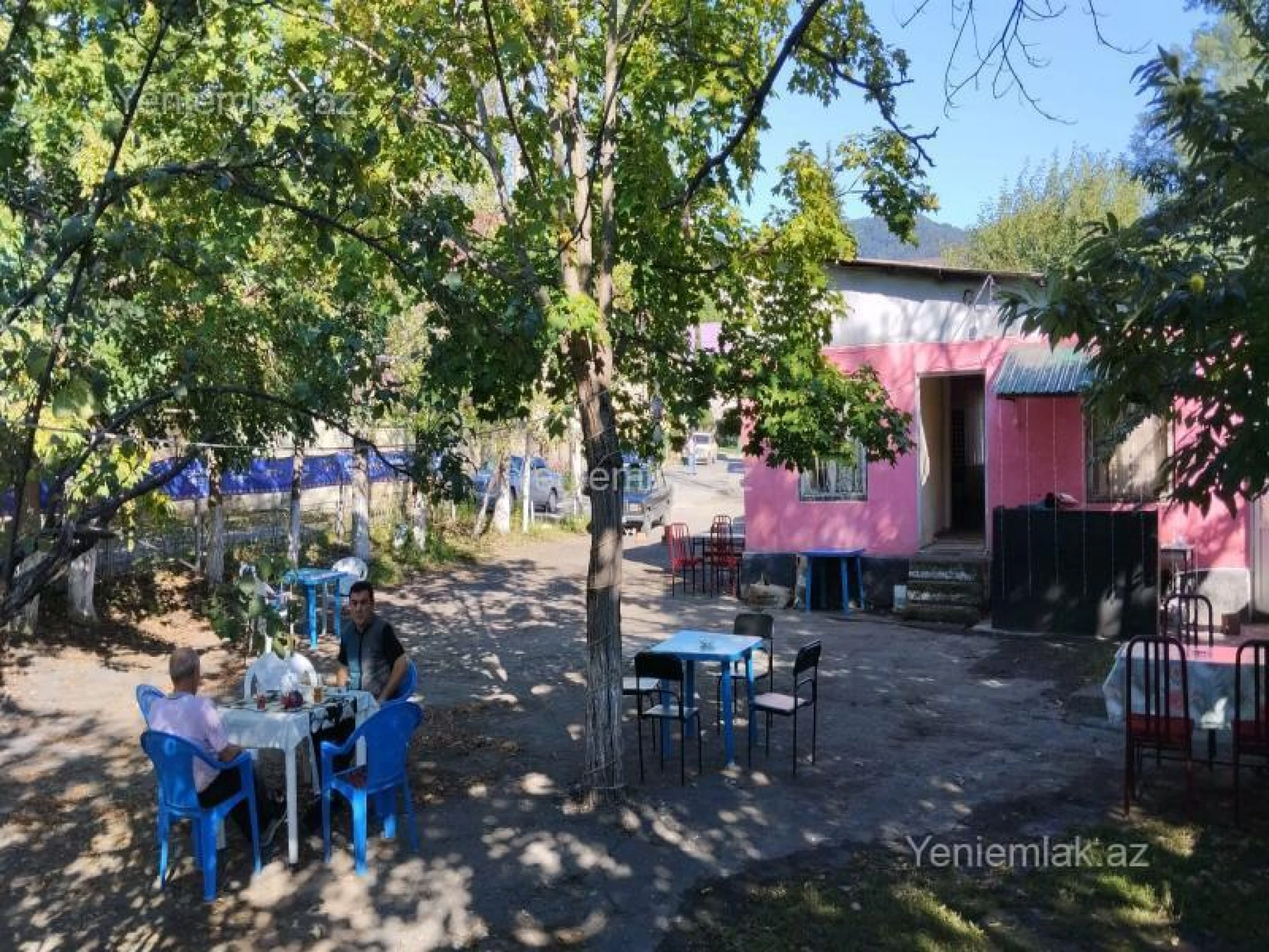 Satılır 5 otaqlı obyekt 136 m²