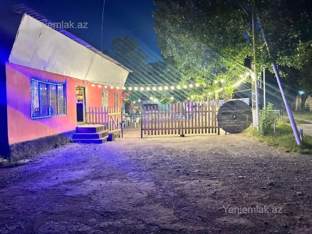 Satılır 5 otaqlı obyekt 136 m²