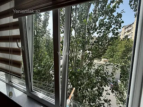 Satılır 2 otaqlı köhnə tikili 40 m²