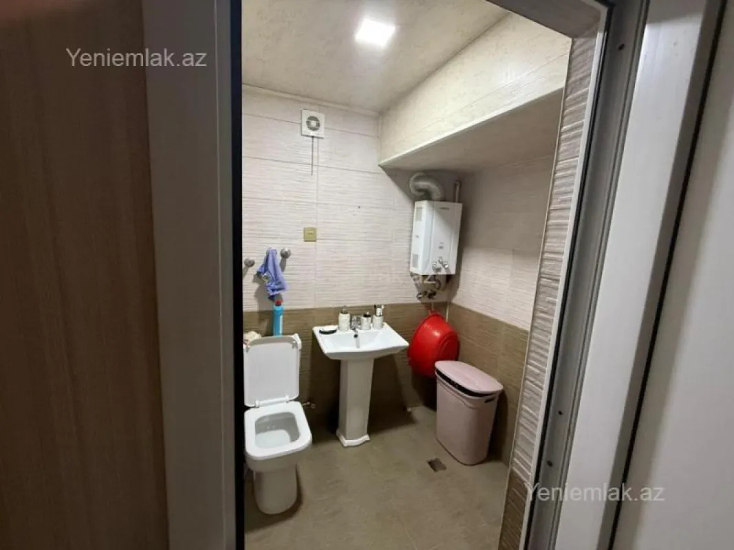 Satılır 2 otaqlı köhnə tikili 40 m²