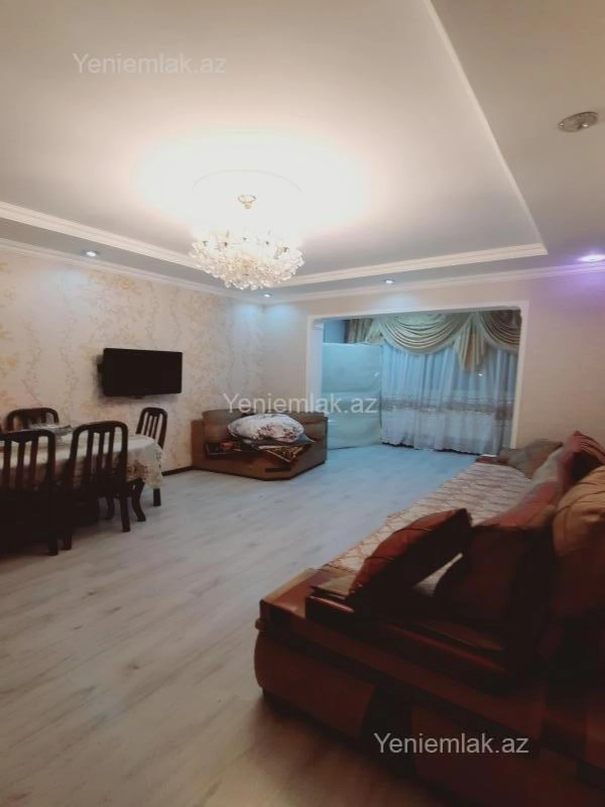 Satılır 2 otaqlı köhnə tikili 55 m²