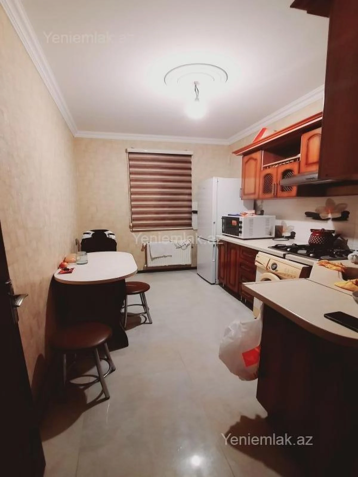 Satılır 2 otaqlı köhnə tikili 55 m²