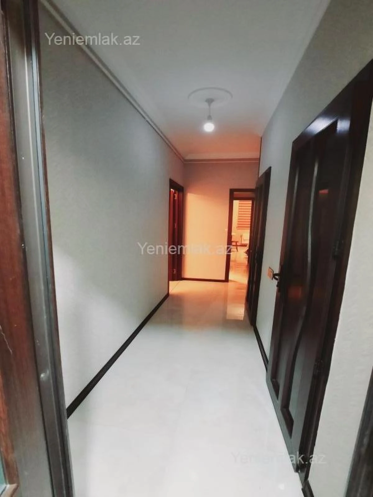 Satılır 2 otaqlı köhnə tikili 55 m²