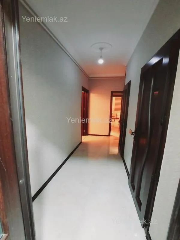 Satılır 2 otaqlı köhnə tikili 55 m²