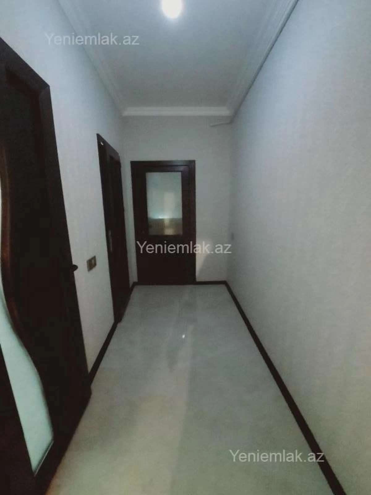 Satılır 2 otaqlı köhnə tikili 55 m²