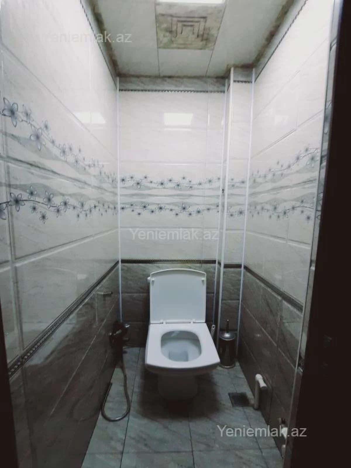 Satılır 2 otaqlı köhnə tikili 55 m²