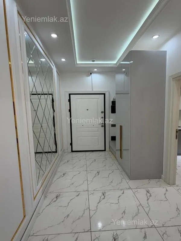 Satılır 2 otaqlı yeni tikili 76 m²
