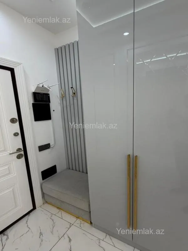 Satılır 2 otaqlı yeni tikili 76 m²