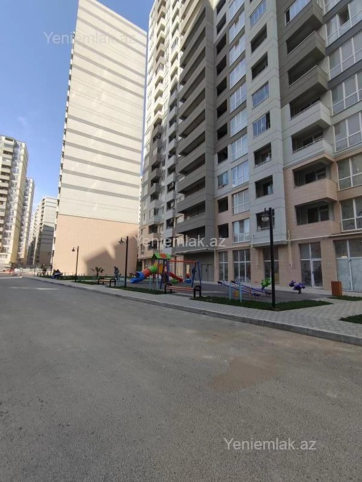 Satılır 2 otaqlı yeni tikili 76 m²