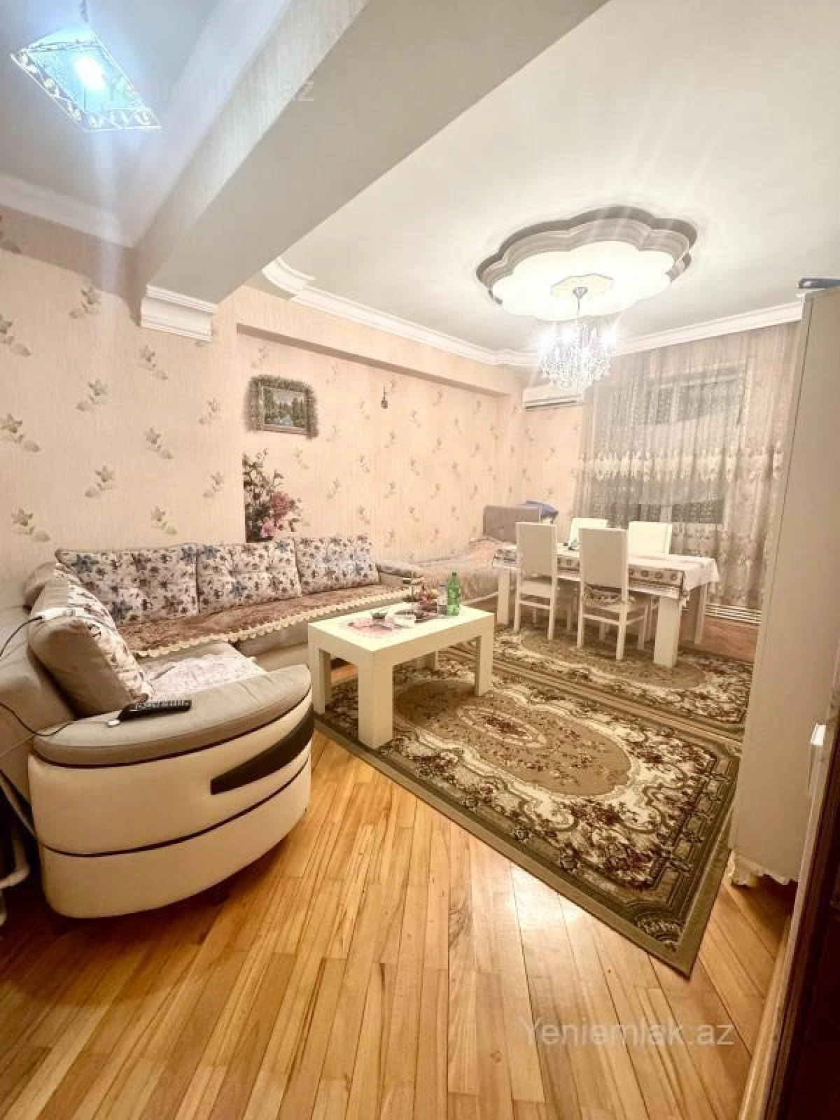 Satılır 2 otaqlı yeni tikili 70 m²