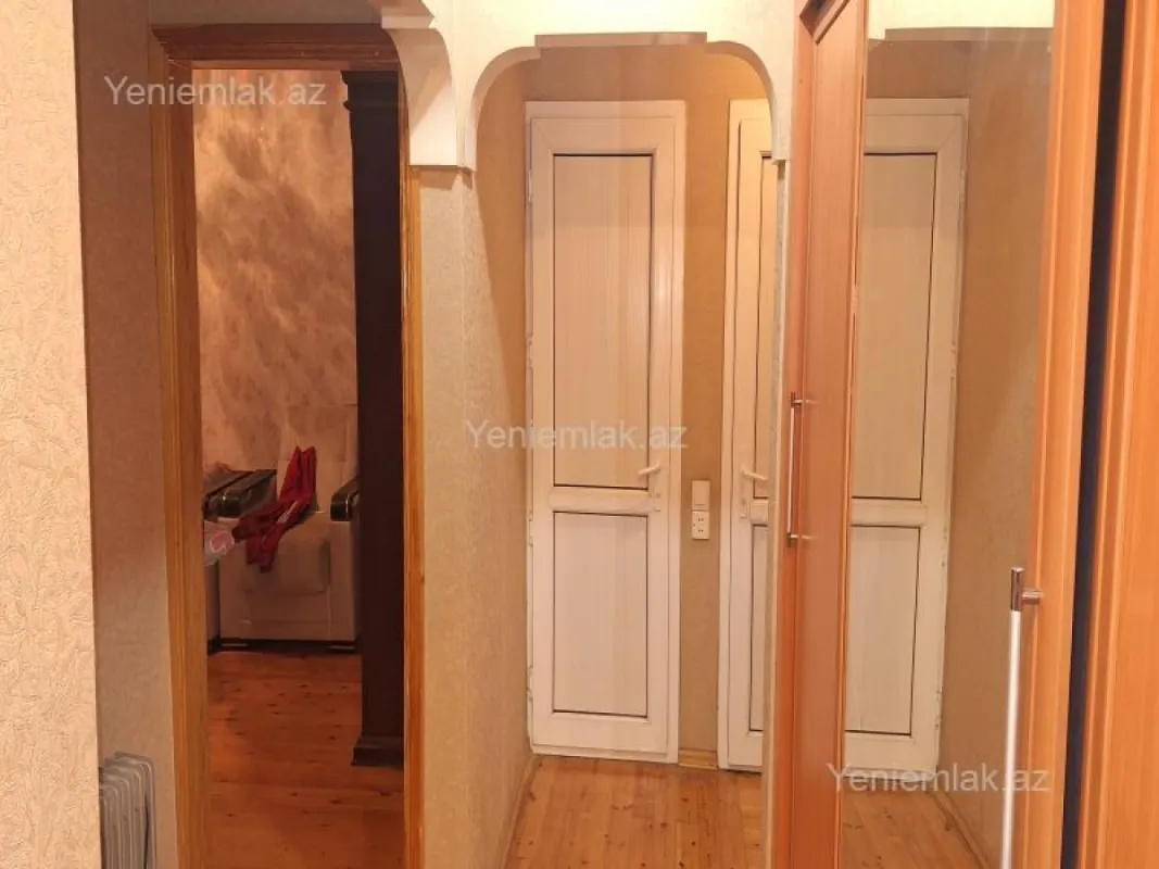 Satılır 3 otaqlı köhnə tikili 96 m²