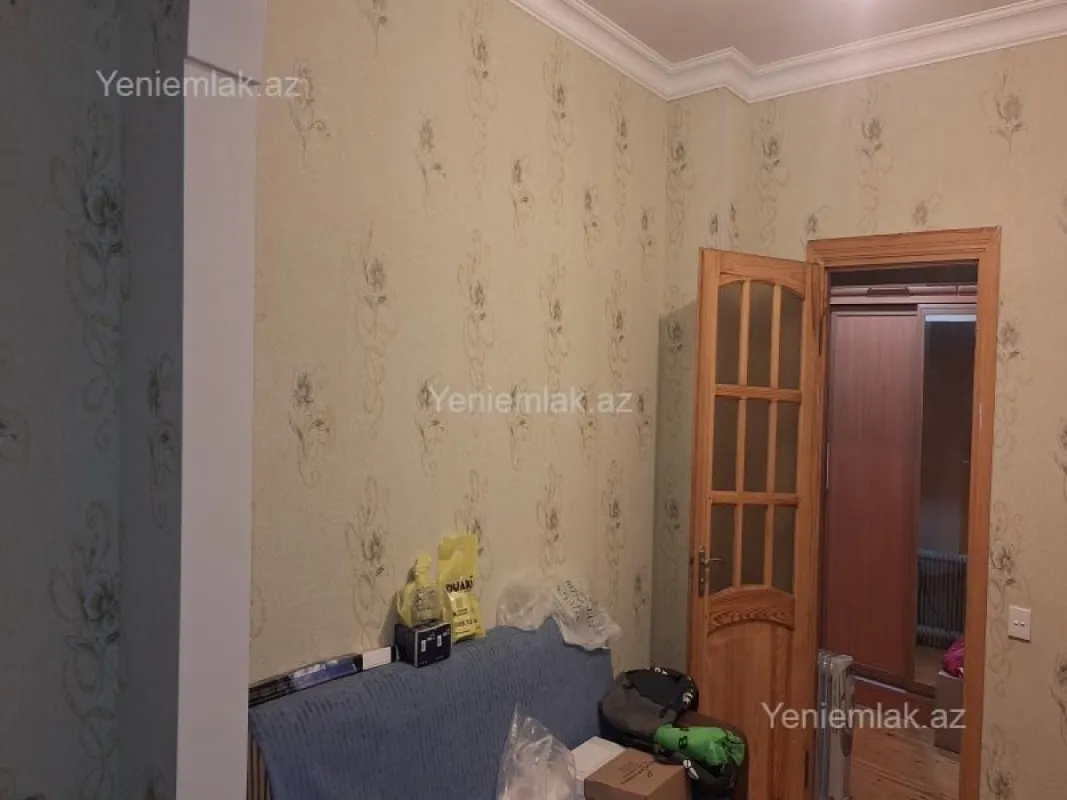 Satılır 3 otaqlı köhnə tikili 96 m²