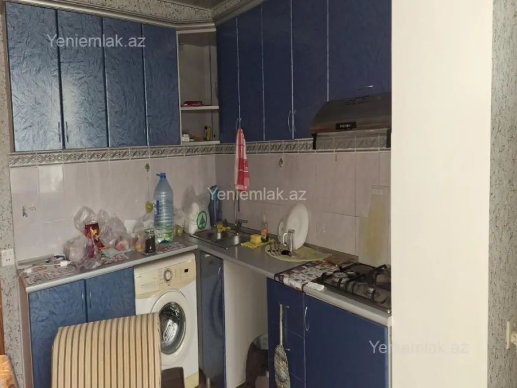 Satılır 3 otaqlı köhnə tikili 96 m²