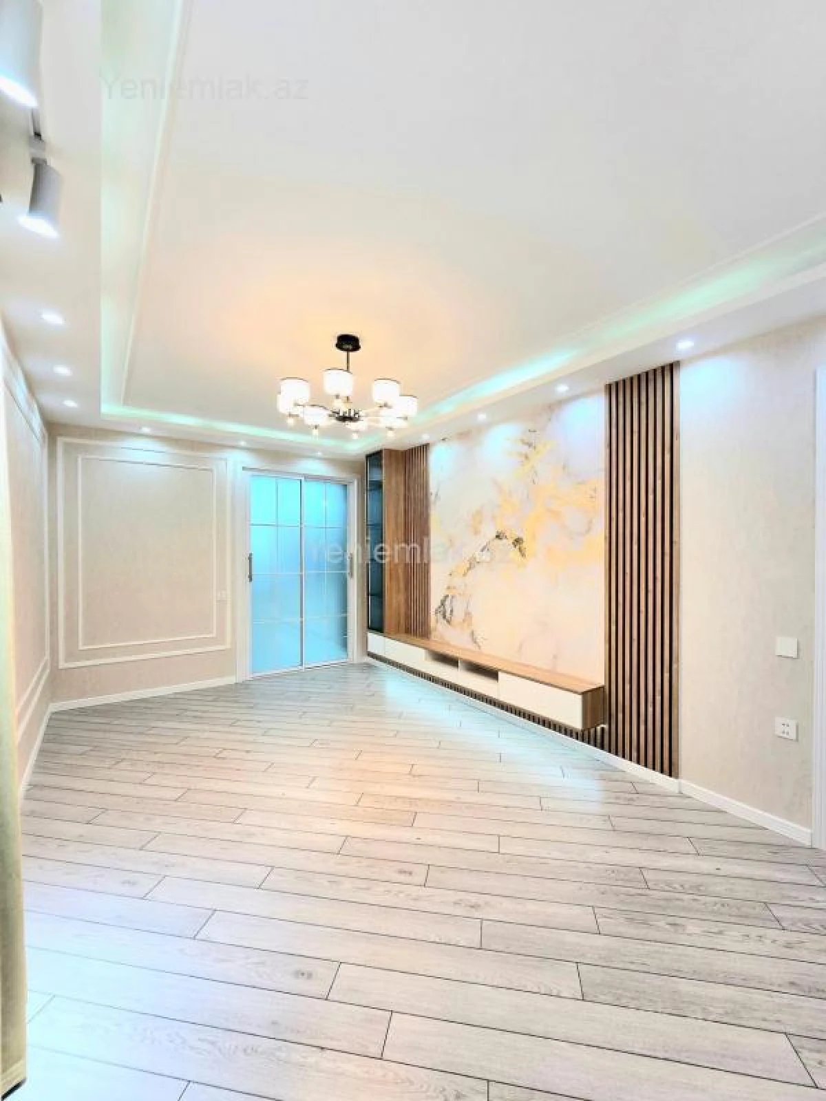 Satılır 2 otaqlı köhnə tikili 60 m²