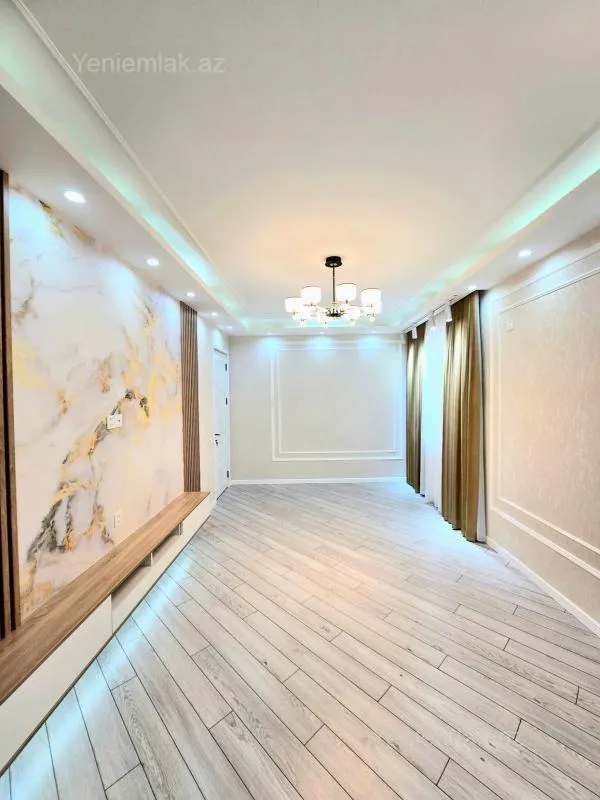 Satılır 2 otaqlı köhnə tikili 60 m²