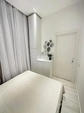 Satılır 3 otaqlı köhnə tikili 60 m²