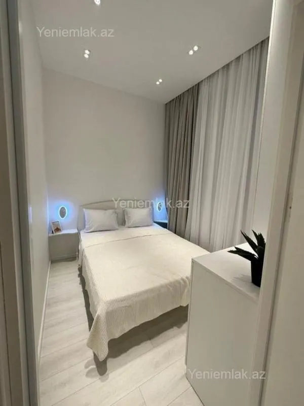 Satılır 3 otaqlı köhnə tikili 60 m²