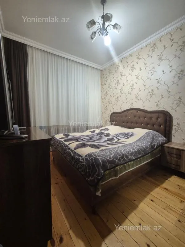 Satılır 3 otaqlı yeni tikili 80 m²