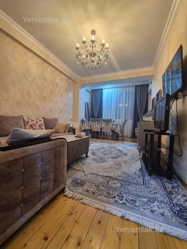 Satılır 3 otaqlı yeni tikili 80 m²
