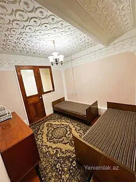 Satılır 3 otaqlı köhnə tikili 65 m²