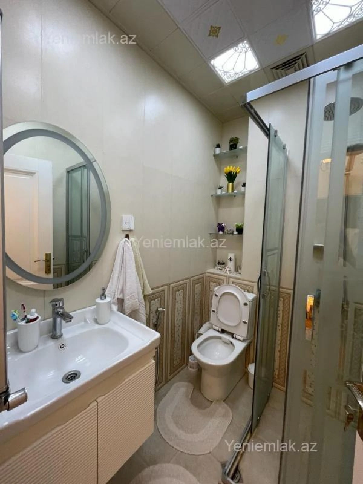 Satılır 2 otaqlı köhnə tikili 72 m²