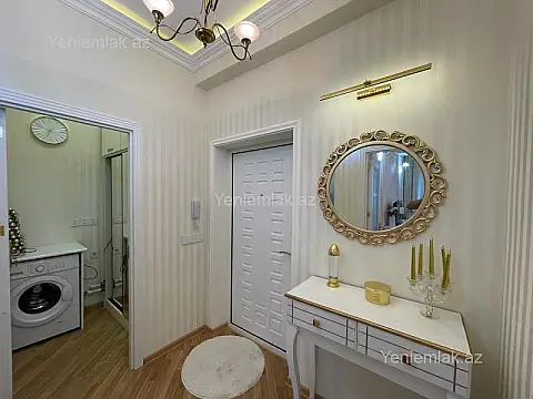 Satılır 2 otaqlı köhnə tikili 72 m²