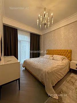 Satılır 4 otaqlı yeni tikili 165 m²