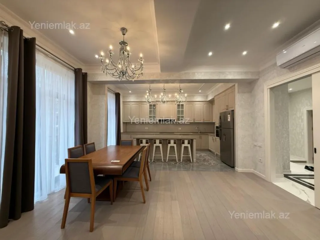 Satılır 4 otaqlı yeni tikili 165 m²