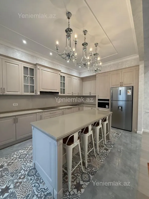 Satılır 4 otaqlı yeni tikili 165 m²