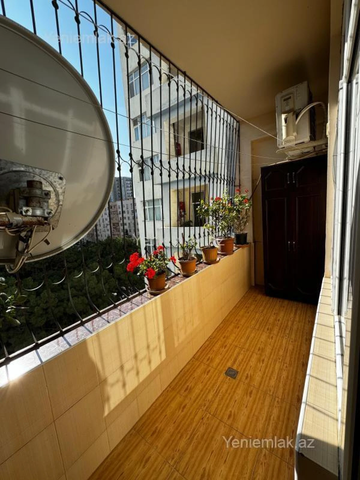 Satılır 4 otaqlı yeni tikili 130 m²