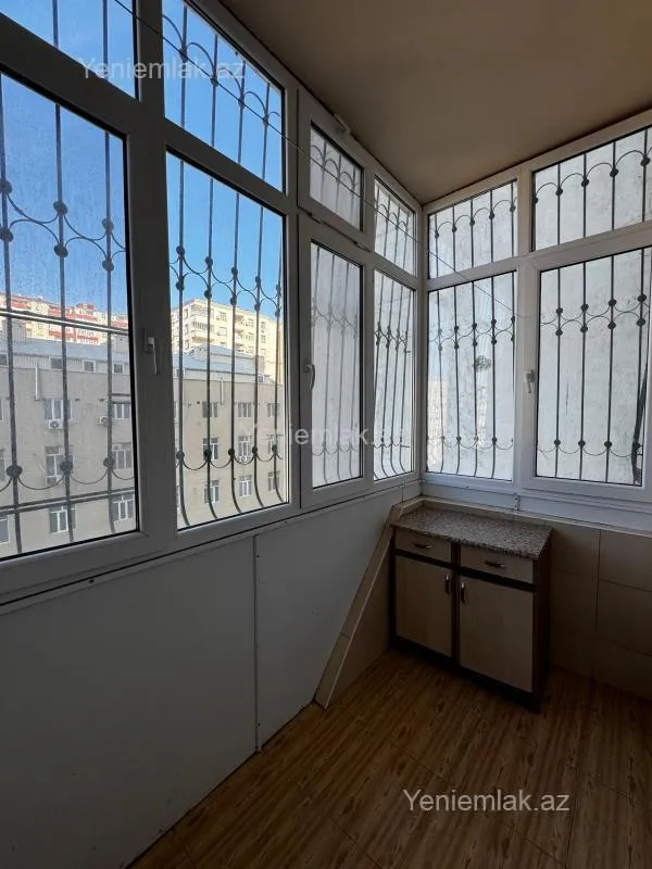 Satılır 4 otaqlı yeni tikili 130 m²