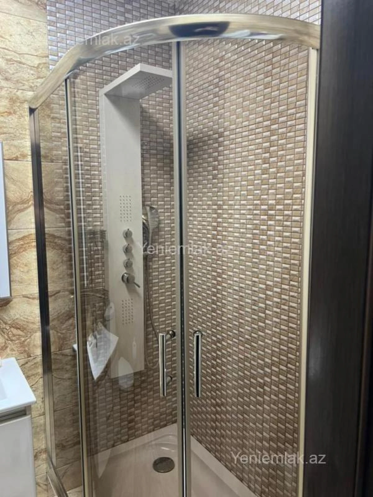 Satılır 4 otaqlı yeni tikili 160 m²