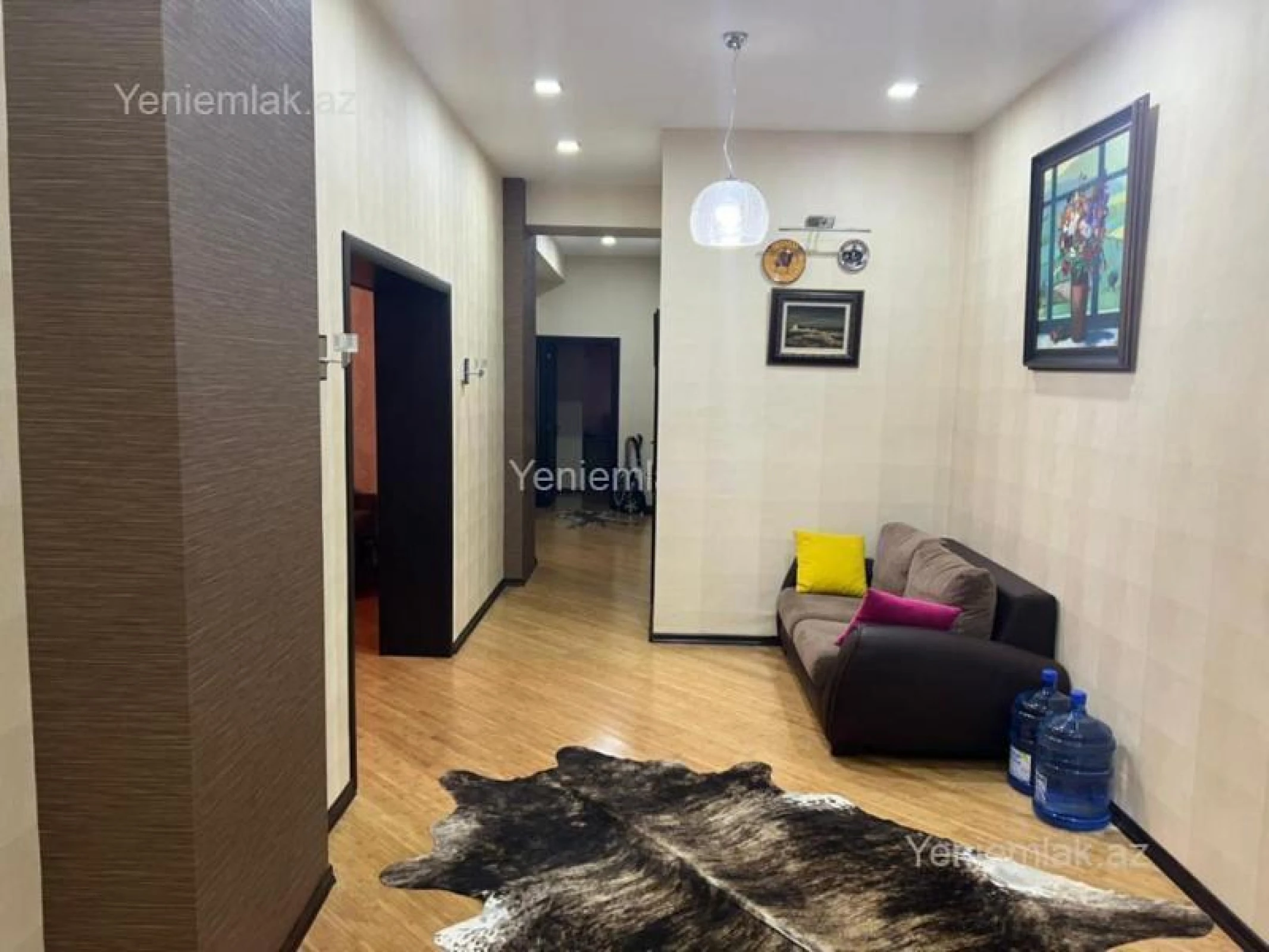 Satılır 4 otaqlı yeni tikili 160 m²