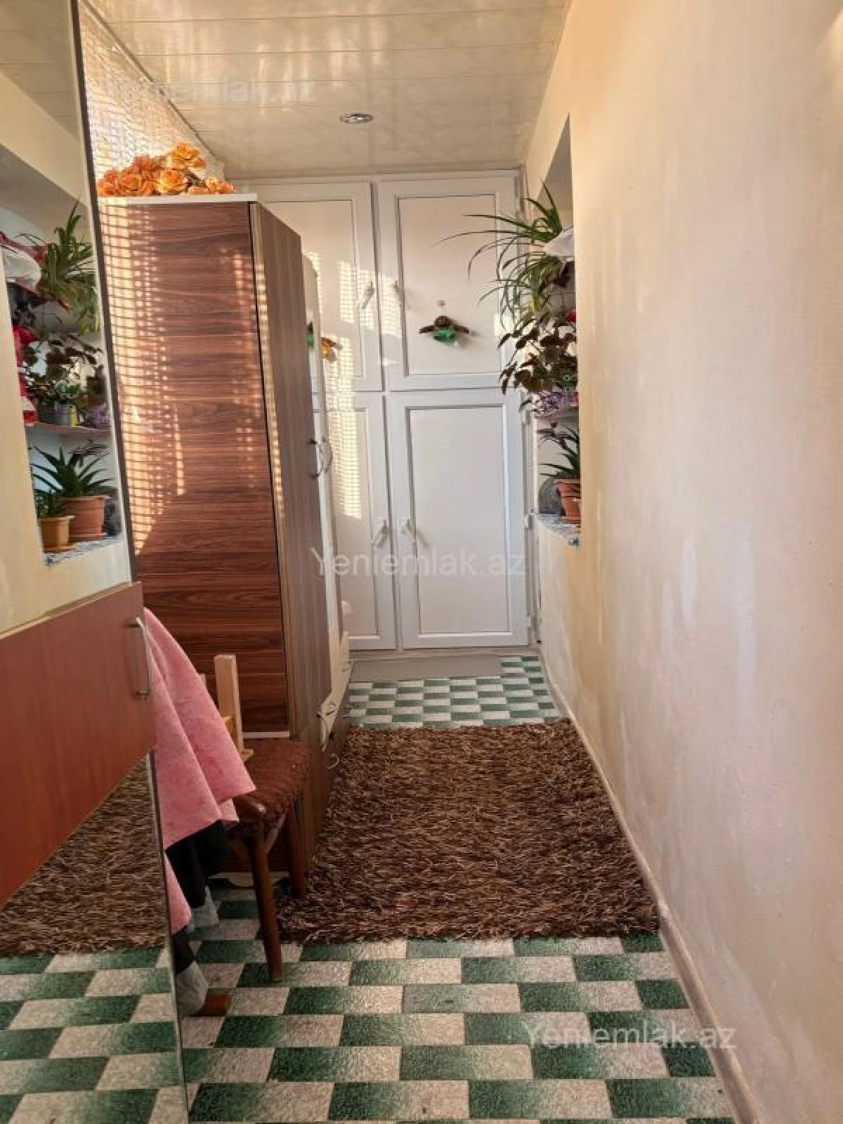 Satılır 2 otaqlı köhnə tikili 65 m²