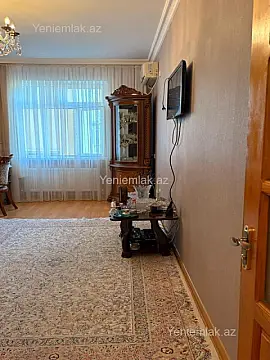 Satılır 2 otaqlı köhnə tikili 65 m²