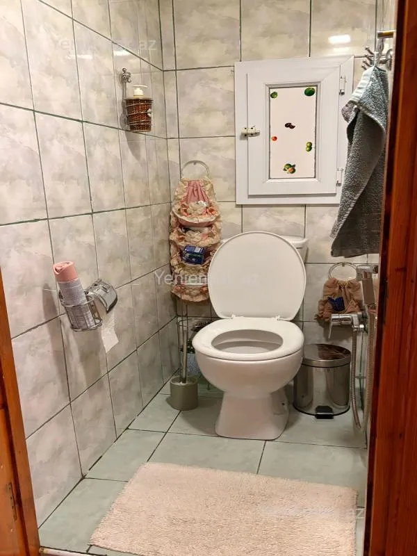 Satılır 2 otaqlı köhnə tikili 65 m²